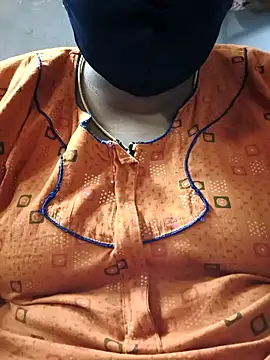 Snapshot of TAMIL_ELAKKIYA chatting on November 30, 5:19 am TAMIL ELAKKIYA online show from November 30, 5:19 am