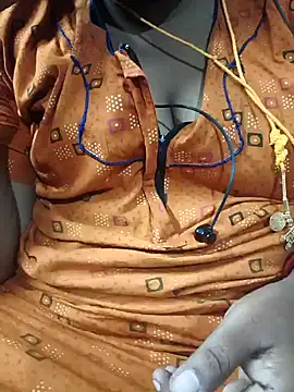 Snapshot of TAMIL_ELAKKIYA chatting on September 17, 4:53 pm TAMIL ELAKKIYA online show from September 17, 4:53 pm