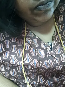 Snapshot of TAMIL_ELAKKIYA chatting on February 12, 5:34 pm TAMIL ELAKKIYA online show from February 12, 5:34 pm