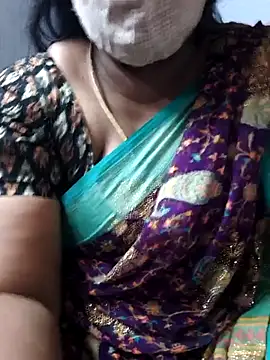 Snapshot of TAMIL_ELAKKIYA chatting on November 15, 11:36 am TAMIL ELAKKIYA online show from November 15, 11:36 am