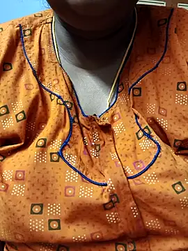 Snapshot of TAMIL_ELAKKIYA chatting on September 27, 7:36 am TAMIL ELAKKIYA online show from September 27, 7:36 am