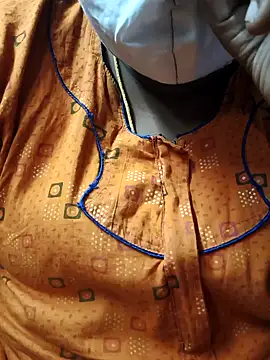 Snapshot of TAMIL_ELAKKIYA chatting on November 28, 9:20 am TAMIL ELAKKIYA online show from November 28, 9:20 am