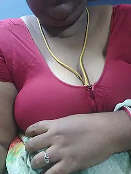 Snapshot of TAMIL_ELAKKIYA chatting on June 22, 12:49 am TAMIL ELAKKIYA online show from June 22, 12:49 am