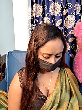 Cute-lusi online show from December 4, 11:42 am