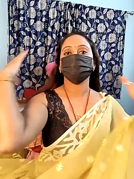 Cute-lusi online show from November 9, 8:02 pm