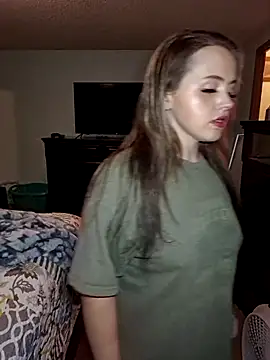 Snapshot of JuicyExxxperience chatting on November 12, 4:05 am JuicyExxxperience online show from November 12, 4:05 am