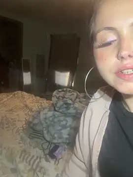 Snapshot of JuicyExxxperience chatting on December 1, 2:07 pm JuicyExxxperience online show from December 1, 2:07 pm