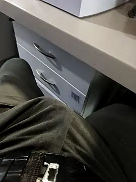 hotboy43339 online show from March 7, 7:52 pm