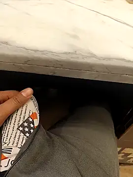 hotboy43339 online show from March 18, 4:19 pm