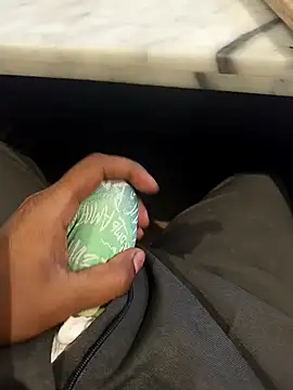 hotboy43339 online show from February 22, 2:25 am