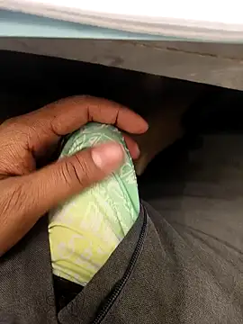 hotboy43339 online show from March 6, 2:50 am