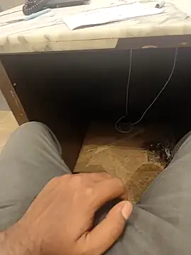 Snapshot of hotboy43339 chatting on February 16, 4:27 pm hotboy43339 online show from February 16, 4:27 pm