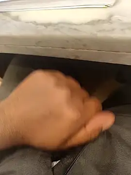 hotboy43339 online show from February 10, 10:36 am