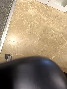 hotboy43339 online show from March 2, 6:58 am