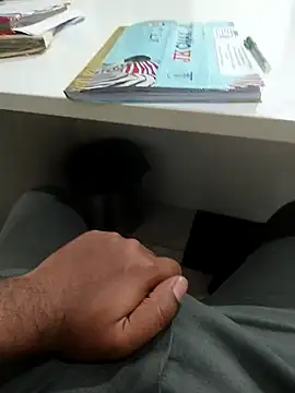 hotboy43339 online show from February 19, 8:50 pm