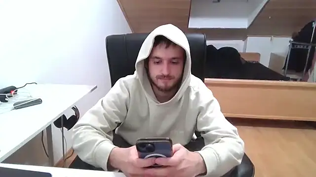 Snapshot of Bez3ybik chatting on November 7, 10:35 pm Bez3ybik online show from November 7, 10:35 pm