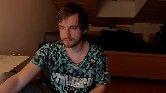 Snapshot of Bez3ybik chatting on January 12, 11:20 pm Bez3ybik online show from January 12, 11:20 pm