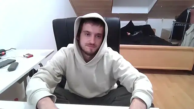 Snapshot of Bez3ybik chatting on November 12, 6:12 pm Bez3ybik online show from November 12, 6:12 pm