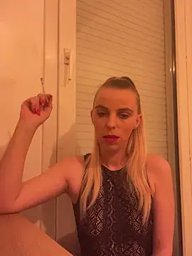 BrumeLove online show from April 12, 7:28 pm