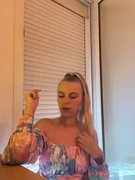 BrumeLove online show from May 26, 7:39 am
