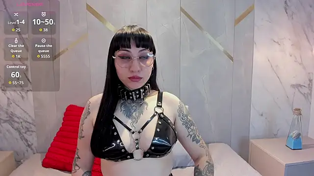 Ravenna666  online show from November 27, 1:11 pm