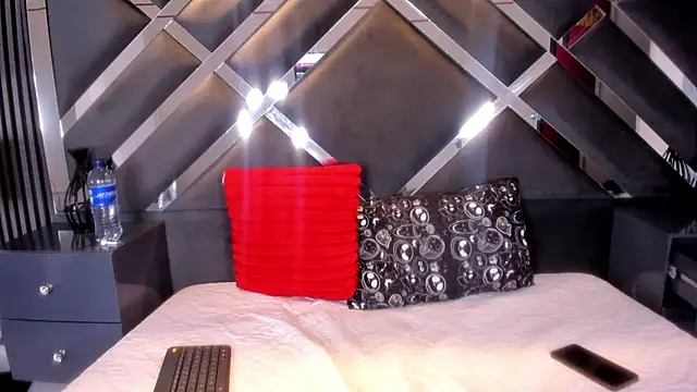 Ravenna666  online show from September 10, 1:21 pm