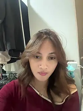 Snapshot of LanySylvia chatting on February 5, 7:26 am LanySylvia online show from February 5, 7:26 am