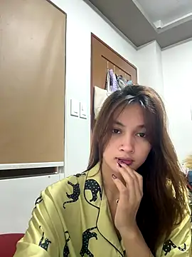 LanySylvia online show from November 7, 4:11 pm