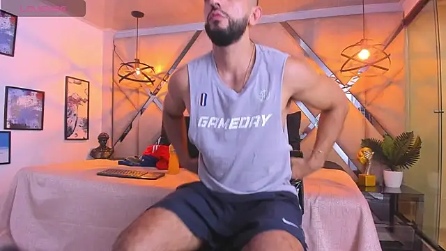 Yiyo10  online show from April 23, 4:30 am