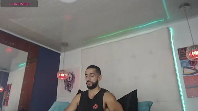 Yiyo10  online show from March 12, 8:57 pm