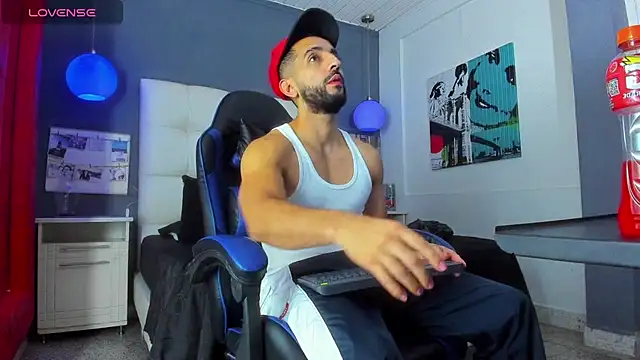 Yiyo10  online show from March 15, 4:19 am