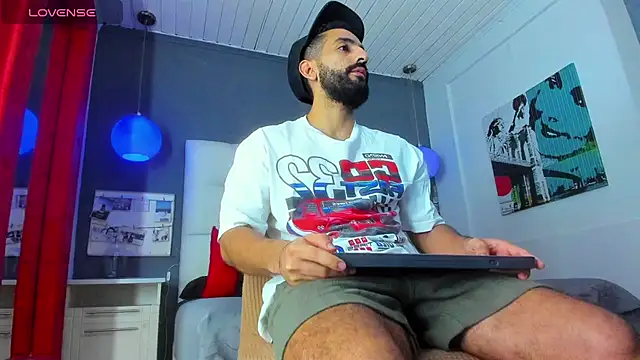 Yiyo10  online show from February 15, 4:35 am