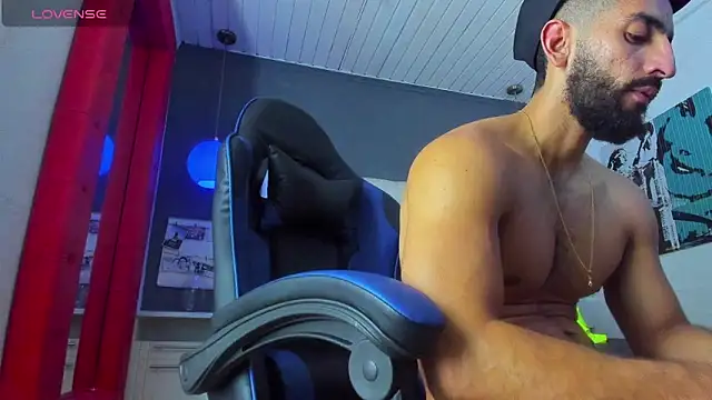 Yiyo10  online show from February 20, 6:26 am