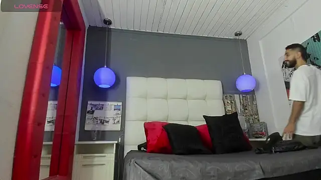 Yiyo10  online show from February 8, 4:10 am