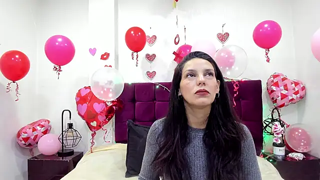 Snapshot of MashaPiink chatting on February 16, 12:48 pm MashaPiink online show from February 16, 12:48 pm