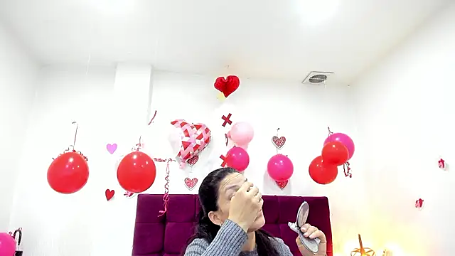 Snapshot of MashaPiink chatting on February 28, 12:49 pm MashaPiink online show from February 28, 12:49 pm