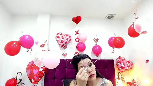 Snapshot of MashaPiink chatting on February 18, 12:34 pm MashaPiink online show from February 18, 12:34 pm