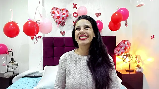 Snapshot of MashaPiink chatting on February 25, 1:33 pm MashaPiink online show from February 25, 1:33 pm