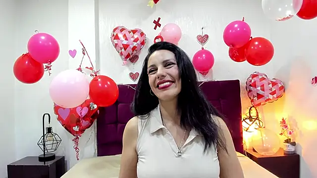 Snapshot of MashaPiink chatting on February 19, 12:57 pm MashaPiink online show from February 19, 12:57 pm