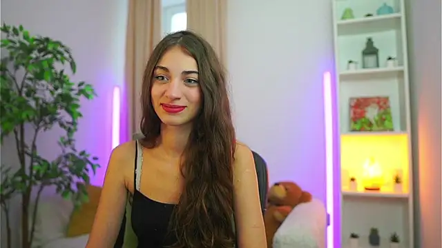 Sophie  Nice online show from September 11, 1:11 pm