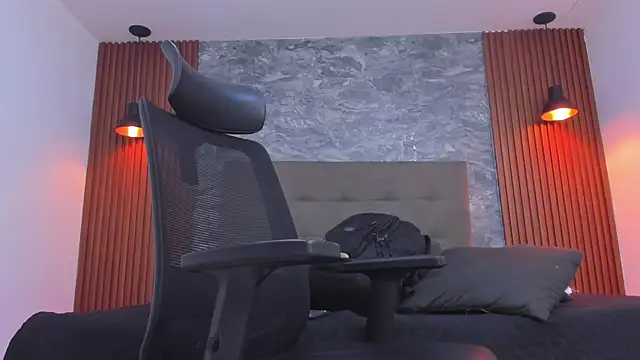 Snapshot of damian_bull chatting on November 2, 8:14 pm damian bull online show from November 2, 8:14 pm