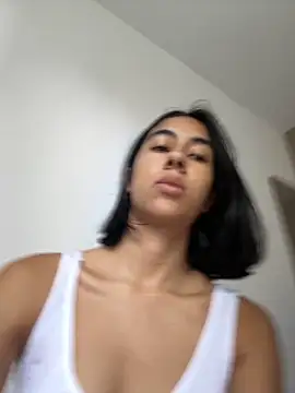 Kassie Collins online show from December 3, 3:44 pm