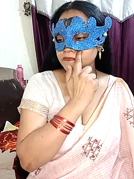 Snapshot of MEERAcle chatting on February 26, 3:56 pm MEERAcle online show from February 26, 3:56 pm