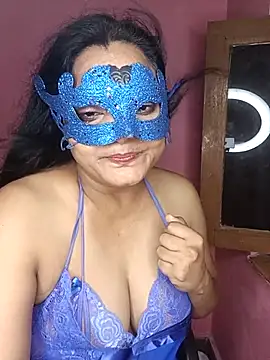 Snapshot of MEERAcle chatting on September 30, 8:37 pm MEERAcle online show from September 30, 8:37 pm