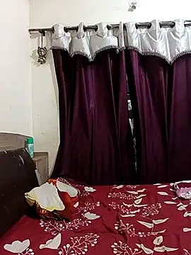 MEERAcle online show from March 20, 2:51 pm