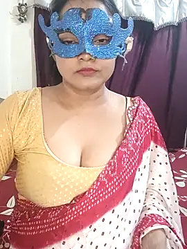 MEERAcle online show from March 11, 6:13 pm