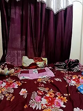 MEERAcle online show from April 2, 3:13 am