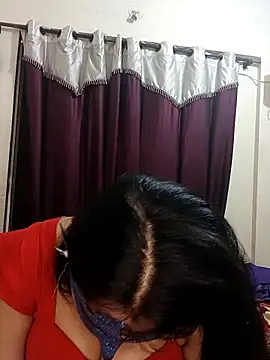 Snapshot of MEERAcle chatting on February 10, 3:44 pm MEERAcle online show from February 10, 3:44 pm