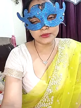 Snapshot of MEERAcle chatting on February 22, 6:53 pm MEERAcle online show from February 22, 6:53 pm