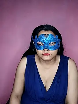 Snapshot of MEERAcle chatting on October 21, 10:31 pm MEERAcle online show from October 21, 10:31 pm